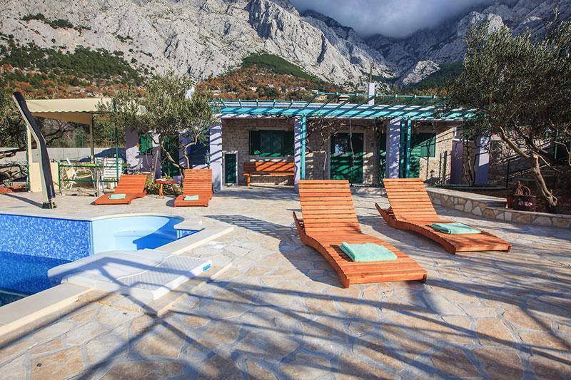 Макарска ривьера виллы - Релаксации у бассейна - Вилла Марио / 14