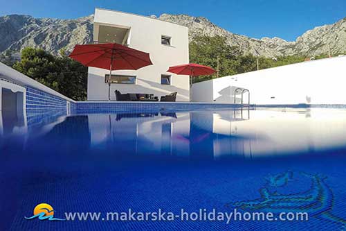 Baska Voda holiday villa with pool - Villa Roso