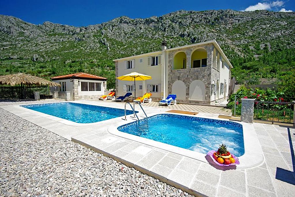 Ferienhäuser mit privatem Pool in Kroatien - Villa Zavojane / 06