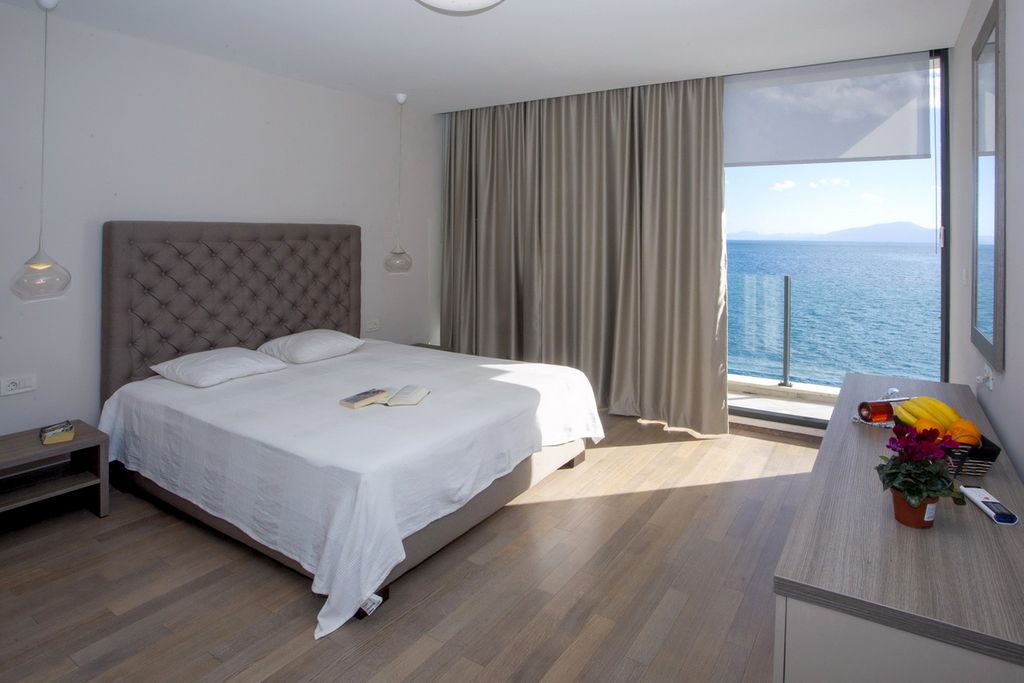 Luxury bedroom in villa with pool Drvenik - Villa Dario / 27