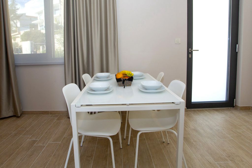 Table and chairs - Villa with pool Drvenik - Villa Dario / 31