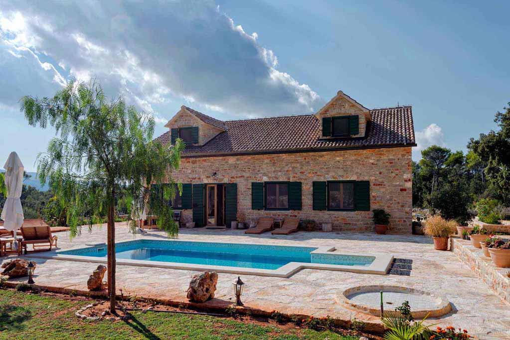 Hvar Villa with pool for 10 - 12 persons - Villa Harpocrates / 03