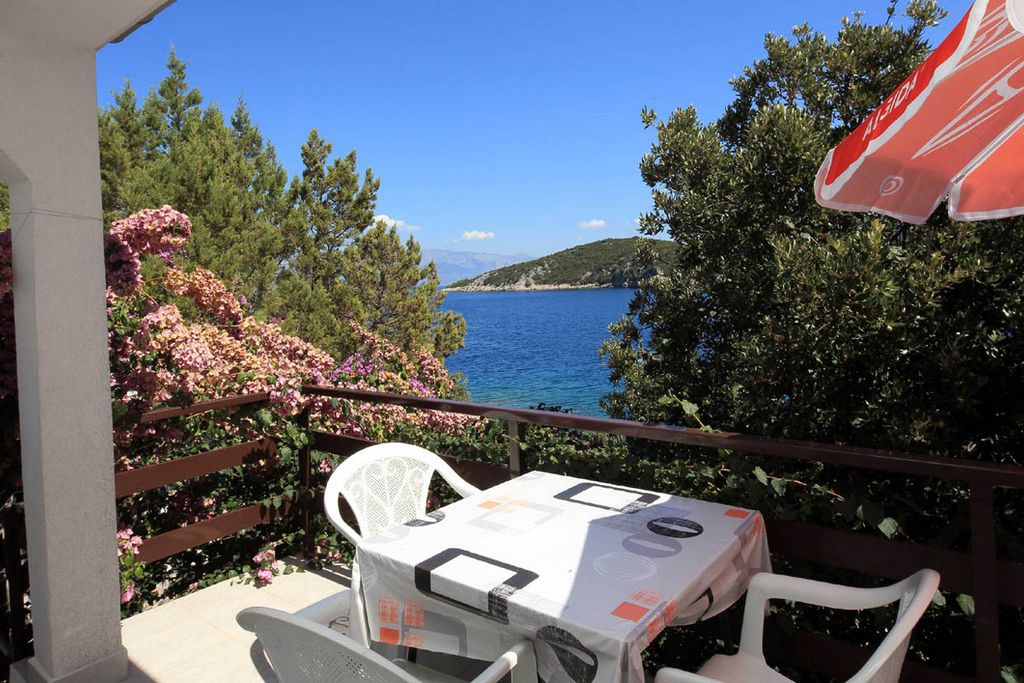 From the bedroom to the terrace, House for 7 persons, island Hvar, Willa Jure / 13