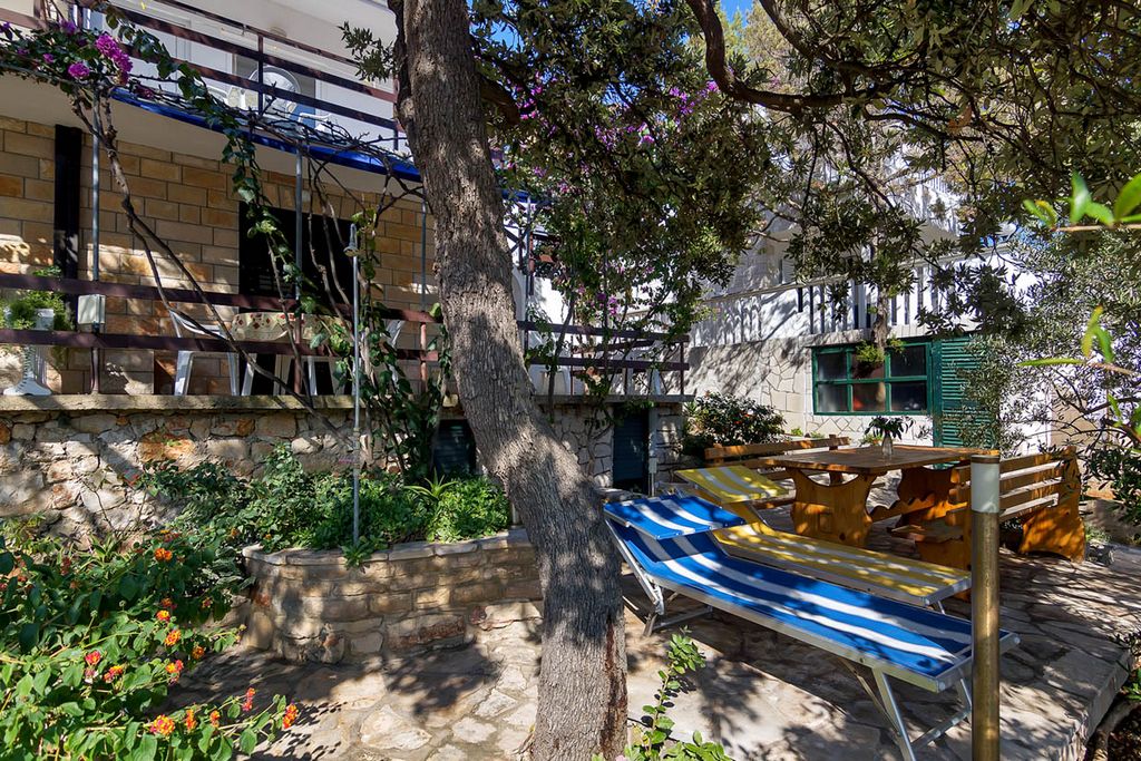Holidays under pine trees and olive trees, House by the sea, Hvar, Croatia, Villa Jure / 29