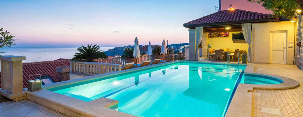 Ferienhaus Makarska mit Pool und hund