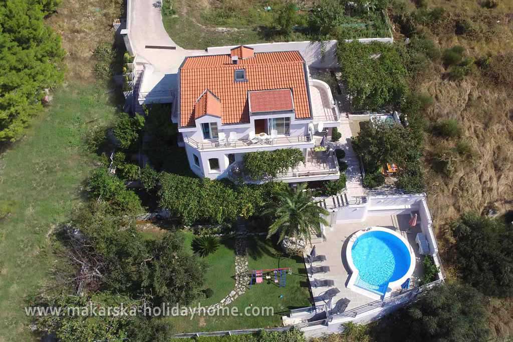 Vila s bazénem v Makarské - Villa Ivo / 01