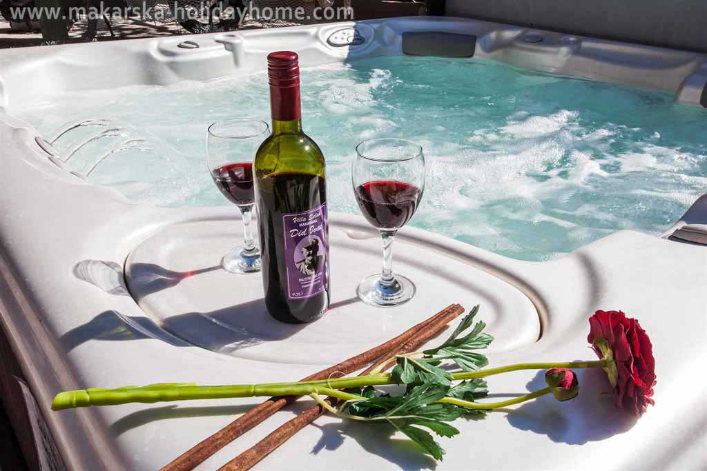 Vila Makarska s bazénem a jacuzzi - Villa Ivo / 15