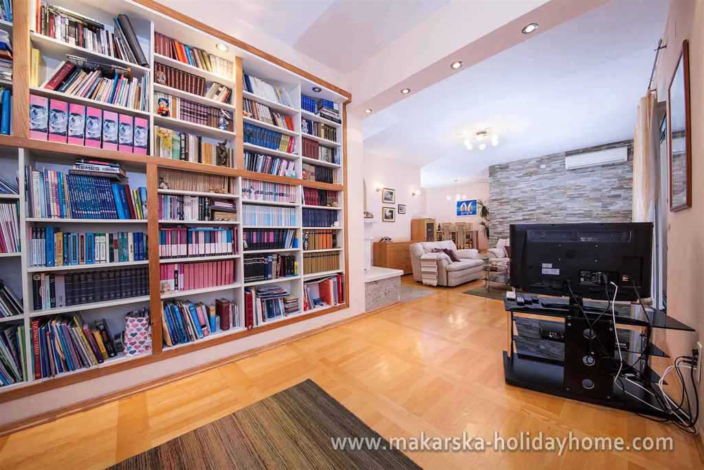 Knihovna, vila Makarska - Villa Ivo / 21