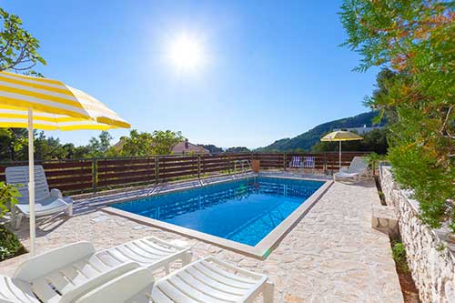 Makarska house with pool for 8 persons - Villa Leon