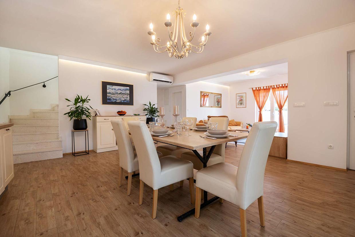 Dining room with living room, Villa Patricia / 17