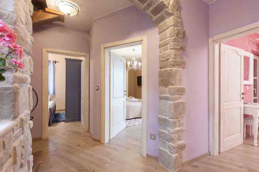 Вилла Макарска, Прихожая с комнатами - Вилла Срзич 1 / 20