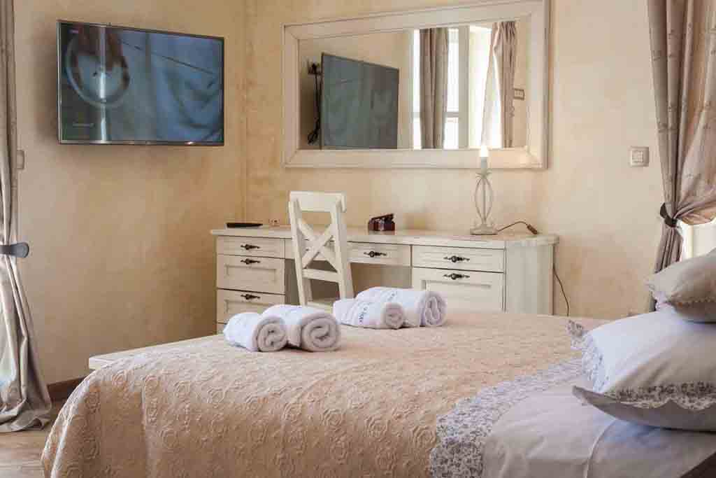 Sypialnia z TV - Willa Srzich 2 / 16