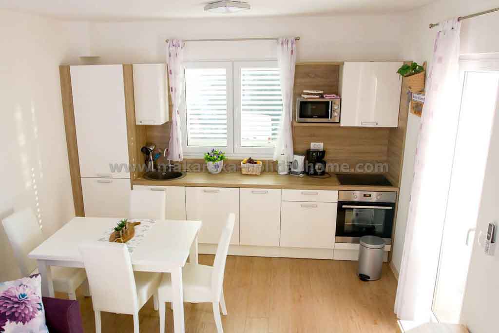 Вторая столовая с кухней на вилле на 12 человек - Вилла Клепо / 15