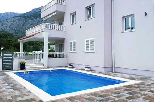 Makarská vila s bazénem pro 12 osob - Villa Klepo