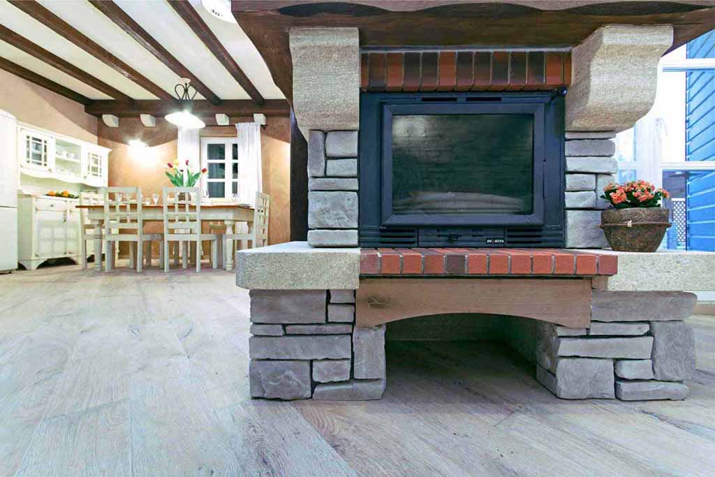 Obývací pokoj s krbem - Villa Srzich 4 / 10