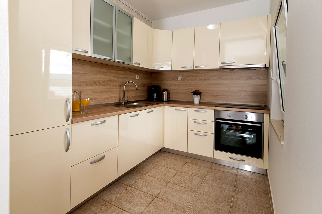 Fully equipped kitchen, Villa Borak / 20