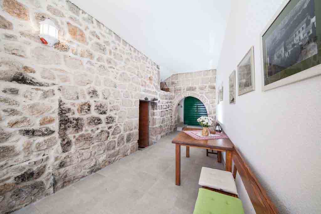 Overbygd terrasse, Hus Palmina / 05