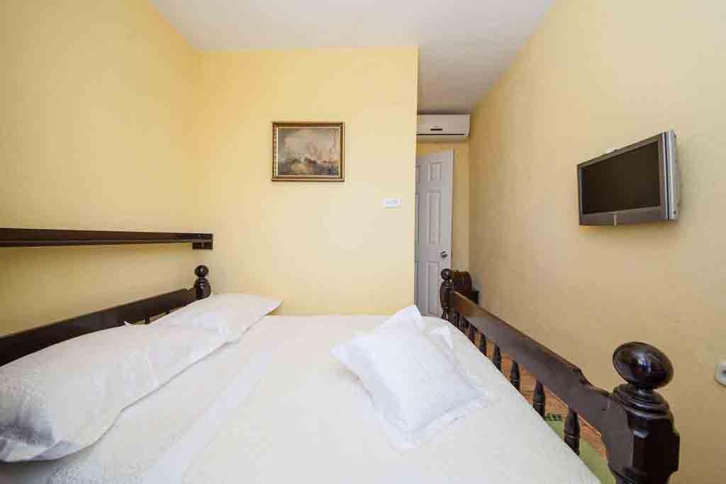 Gul soverom, Hus Palmina / 35