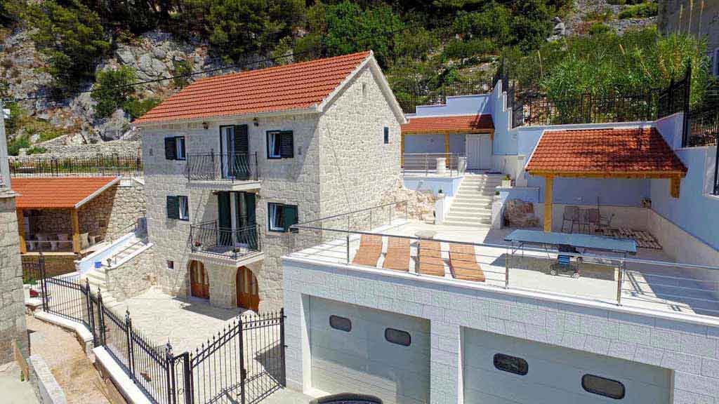 Подгора вилла с бассейном на 8-10 человек - Вилла Феникс / 03