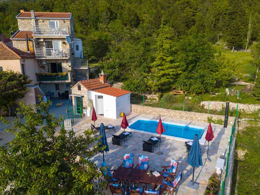 Holiday house Tucepi with pool - Villa Ljubo / 01
