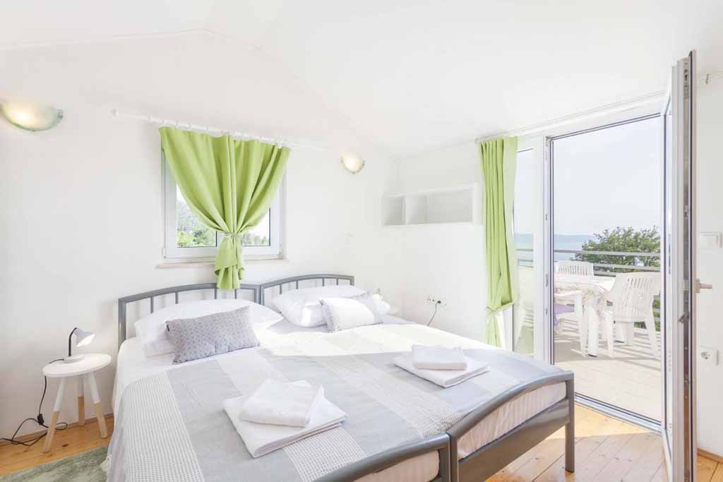 Bedroom with sea view - Villa Ljubo / 21
