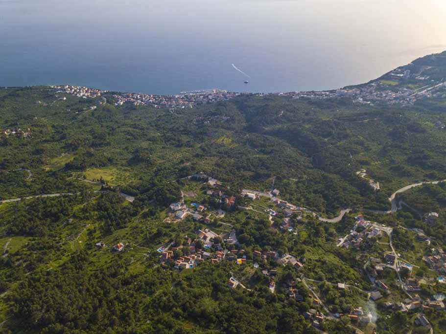 Výhled na vesnici a moře - Villa Ljubo / 42