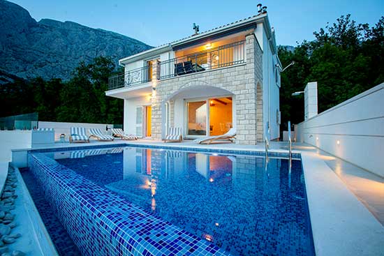 Lyxvilla Tučepi med pool, Villa Marijana